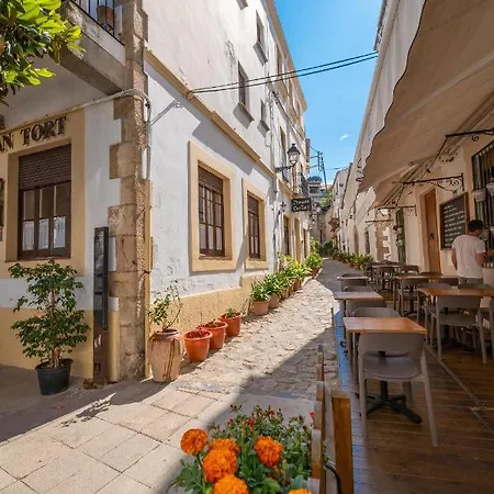 P&r Hostals Tort Πανσιόν